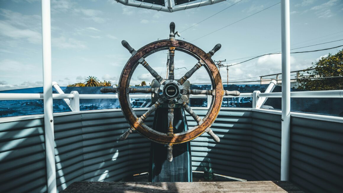 « Je ne suis pas seulement logé en mon corps ainsi qu’un pilote en son navire » – Descartes